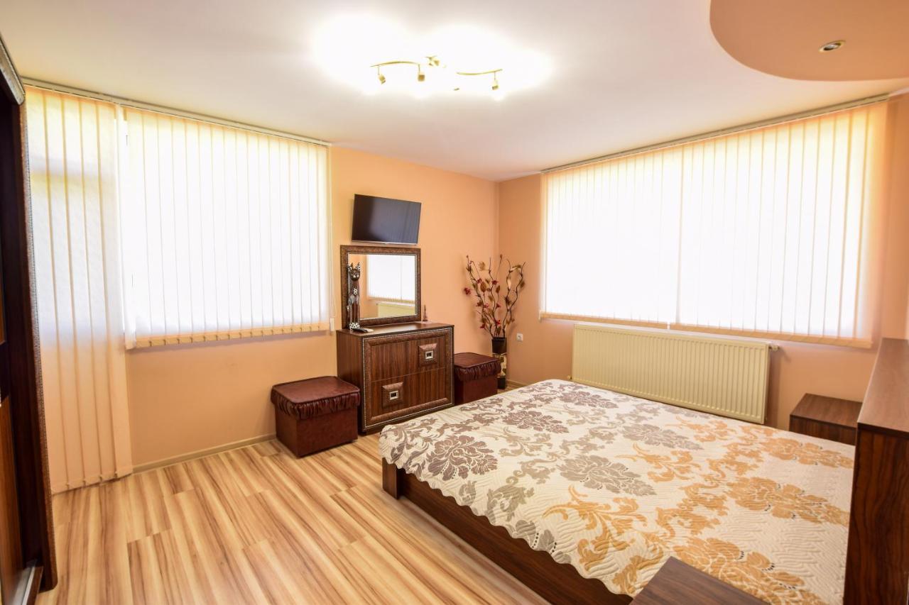 Mariana Apartment Pavel Banya Exterior photo