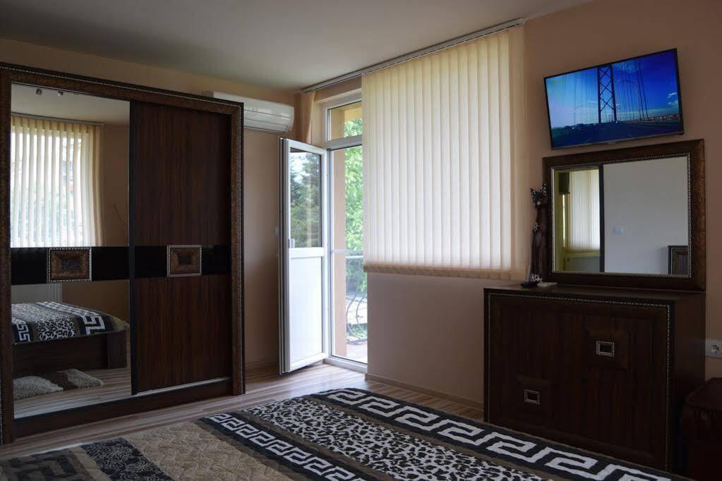 Mariana Apartment Pavel Banya Exterior photo