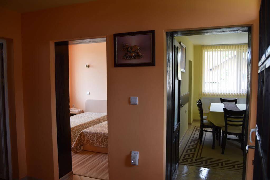 Mariana Apartment Pavel Banya Exterior photo